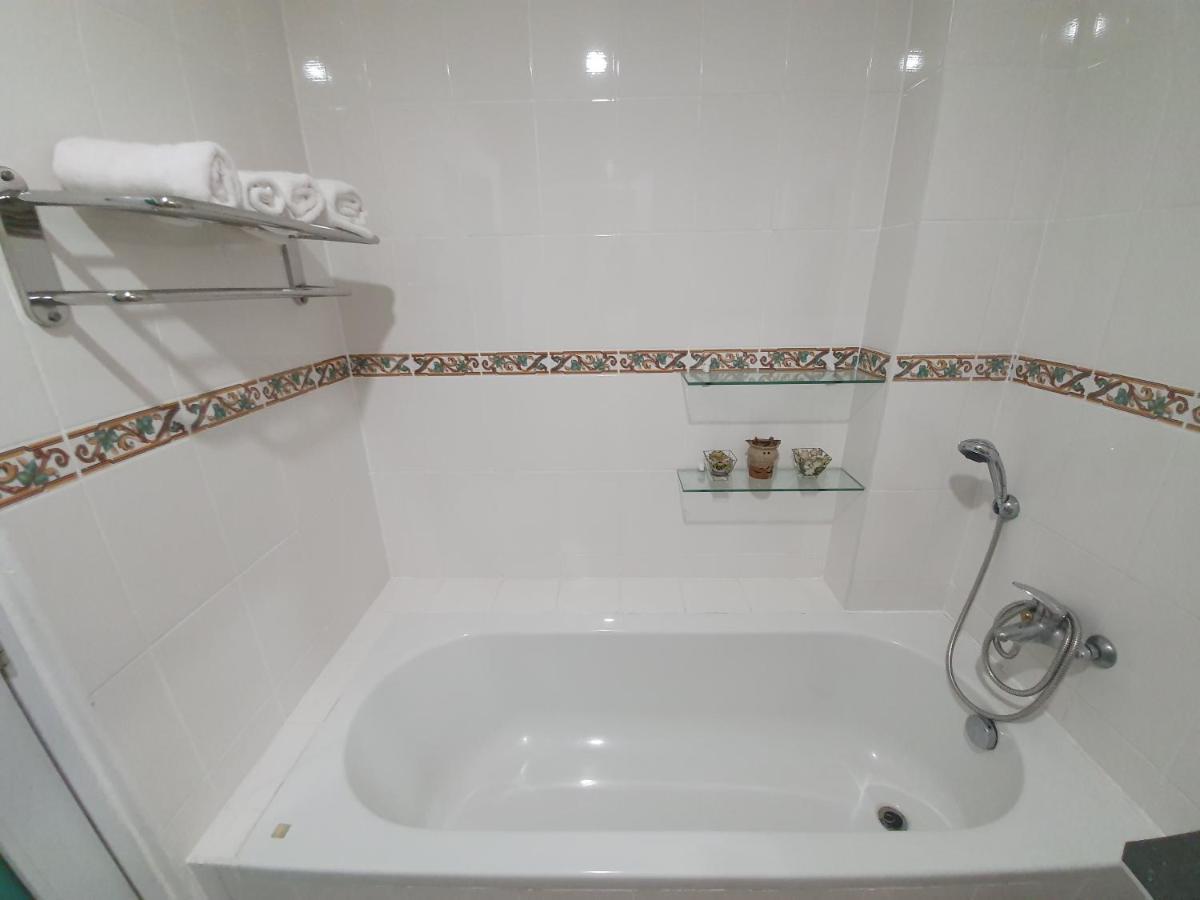 Clubboracay Apartelle Balabag  Экстерьер фото