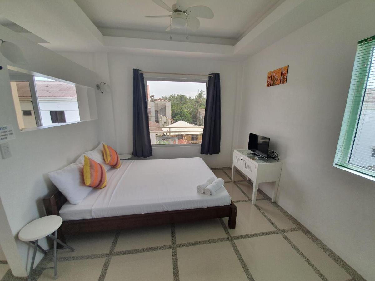 Clubboracay Apartelle Balabag  Экстерьер фото