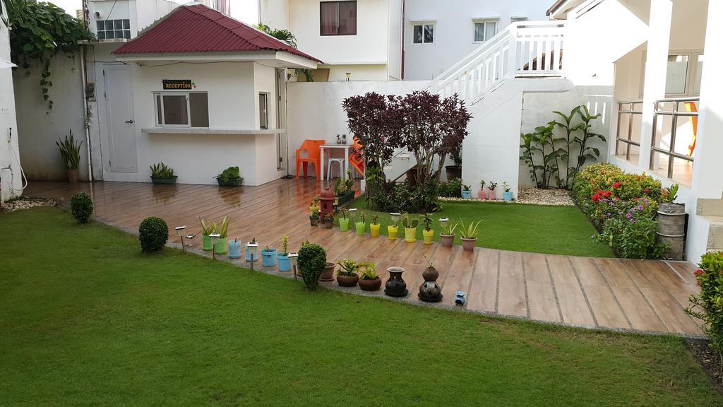 Clubboracay Apartelle Balabag  Экстерьер фото